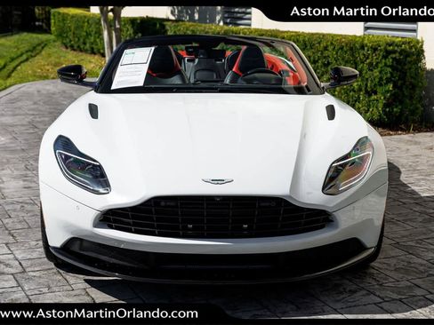 Used 2019 Aston Martin DB11 Volante image 7