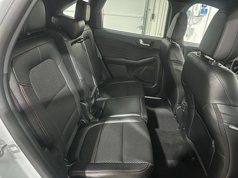 Used 2025 Ford Escape ST-Line FWD image 33