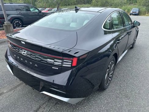 New 2025 Hyundai Sonata Limited image 5