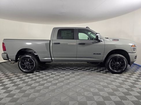 New 2026 RAM 2500 Big Horn AWD/4WD image 3