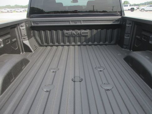 New 2026 GMC Sierra 2500 SLE w/ SLE Value Package; AWD/4WD image 7