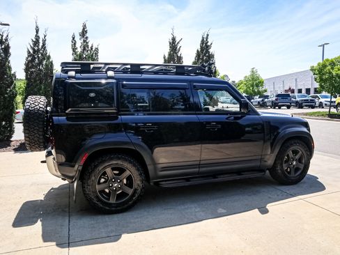 Used 2023 Land Rover Defender 110 S AWD/4WD image 11