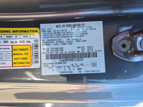 Used 2024 Ford Mustang Coupe RWD image 37