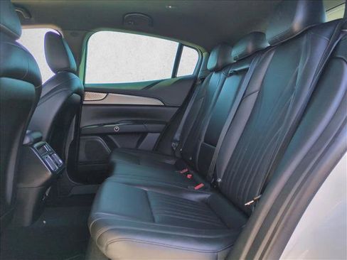 Used 2024 Maserati Grecale GT image 19