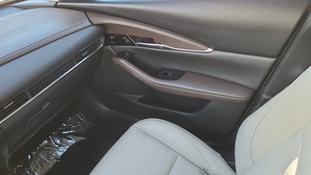 Used 2021 MAZDA CX-30 FWD 2.5 S w/ Premium Package image 13