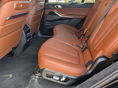 New 2026 BMW X7 M60i image 31