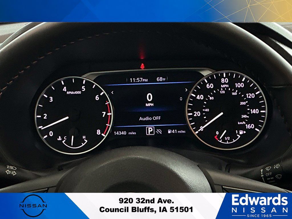 Used 2025 Nissan Sentra SR FWD image 14