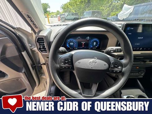 Used 2025 Ford Bronco Sport Big Bend AWD/4WD image 14