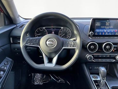 Used 2024 Nissan Sentra SV image 8