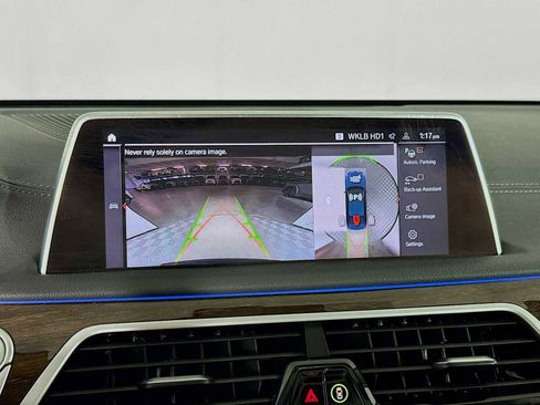 Used 2020 BMW 740i xDrive xDrive w/ Premium Package image 16