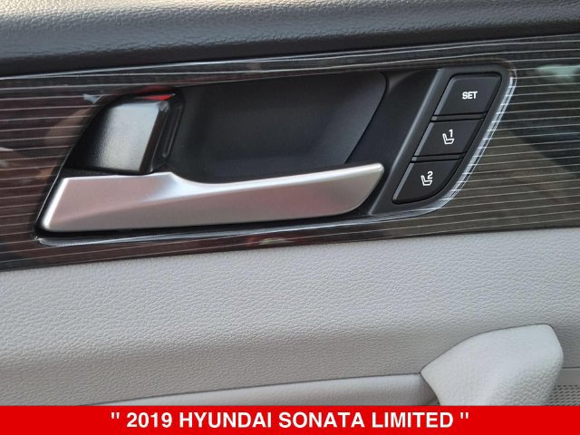 Used 2019 Hyundai Sonata Limited FWD image 12