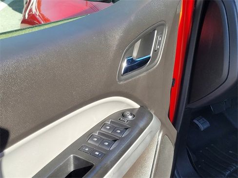 Used 2016 Chevrolet Colorado LT image 22