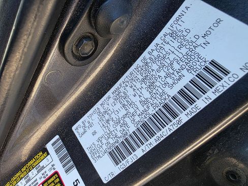 Used 2011 Toyota Tacoma 4x4 Double Cab w/ TRD Sport Pkg w/JBL Audio image 14