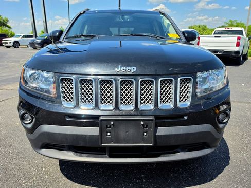 Used 2017 Jeep Compass Latitude AWD/4WD image 12