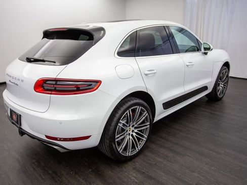 Used 2015 Porsche Macan Turbo image 10