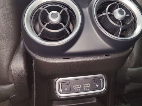 Certified 2023 Alfa Romeo Stelvio Veloce AWD/4WD image 17