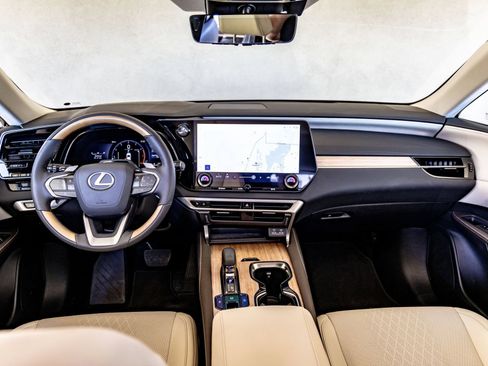 Used 2025 Lexus RX 350 Premium Plus w/ Convenience Package FWD image 29