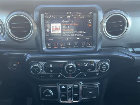 Used 2020 Jeep Wrangler Unlimited Sahara w/ Uconnect 4C Nav & Sound Group image 28