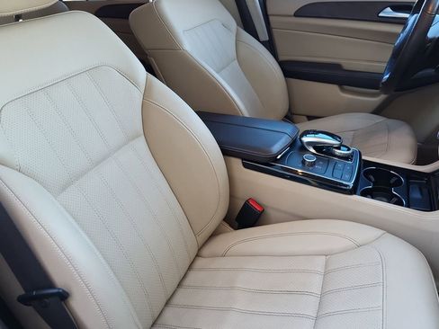 Used 2019 Mercedes-Benz GLE 400 GLE 400 image 19