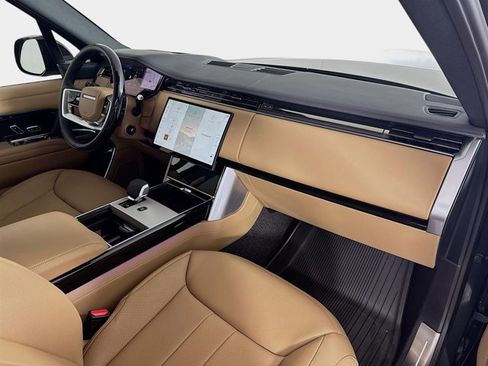 New 2026 Land Rover Range Rover SE image 31