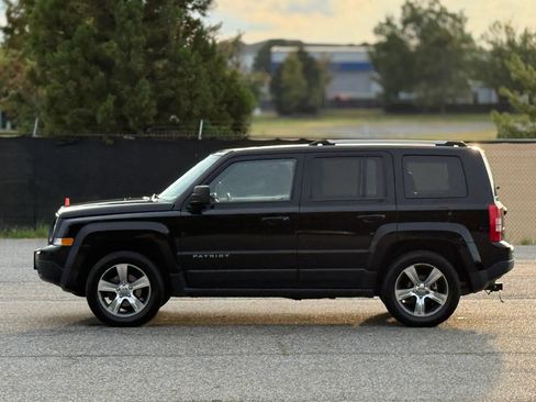 Used 2017 Jeep Patriot High Altitude AWD/4WD image 8