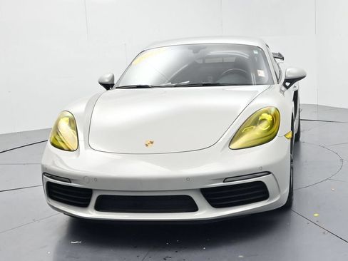 Used 2018 Porsche 718 Cayman S RWD image 3