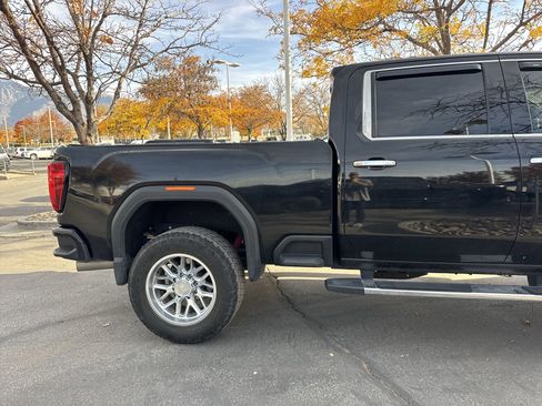 Used 2020 GMC Sierra 3500 Denali w/ Denali Ultimate Package image 14