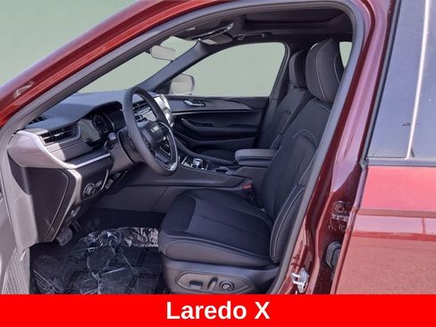New 2025 Jeep Grand Cherokee L Laredo w/ Luxury Tech Group I RWD image 11