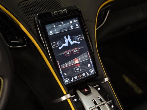 Used 2025 Ferrari Roma Spider RWD image 53