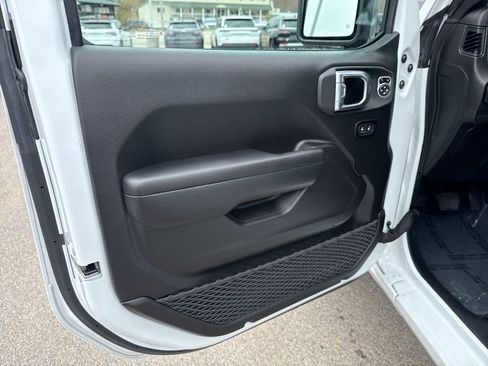 Certified 2024 Jeep Wrangler Unlimited Sport AWD/4WD image 19