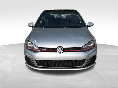 Used 2015 Volkswagen GTI 4-Door FWD image 8