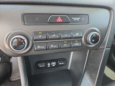 Used 2018 Kia Sportage LX AWD/4WD image 21