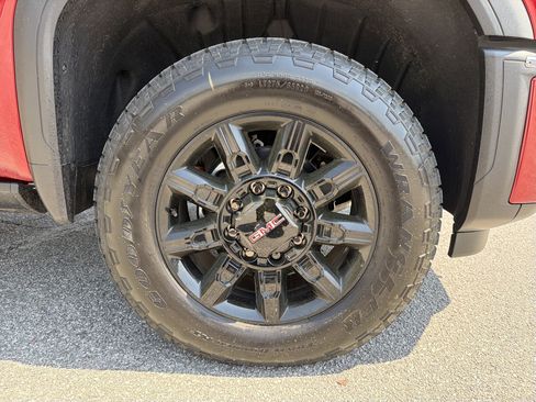 New 2026 GMC Sierra 2500 AT4 w/ AT4 Premium Plus Package image 16