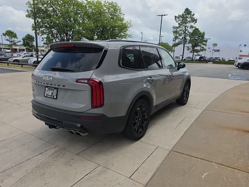 Used 2022 Kia Telluride EX w/ EX Premium Package AWD/4WD image 5