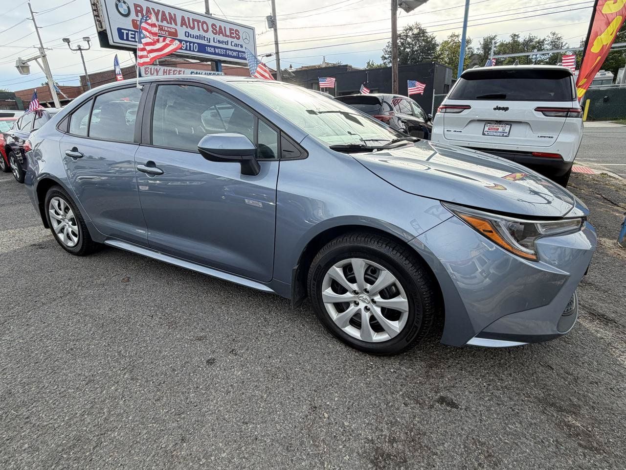 Used 2021 Toyota Corolla LE FWD image 12