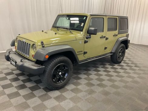 Used 2013 Jeep Wrangler Unlimited Sport AWD/4WD image 13