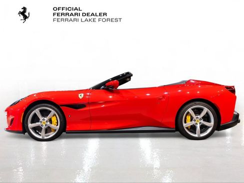 Certified 2020 Ferrari Portofino RWD image 3
