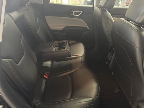 Used 2022 Jeep Compass Limited w/ Sun and Sound Group image 16