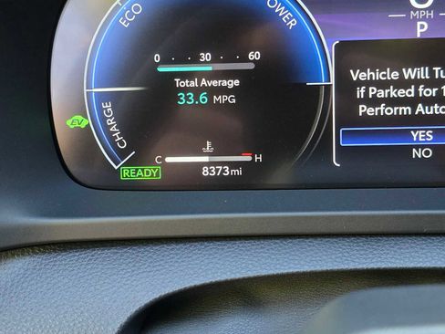 Used 2025 Toyota Crown Signia w/ Advanced Technology Package AWD/4WD image 27