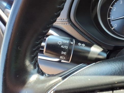 Used 2019 MAZDA CX-5 Touring image 18