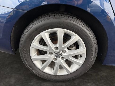 Used 2014 Volkswagen Jetta SE FWD image 38