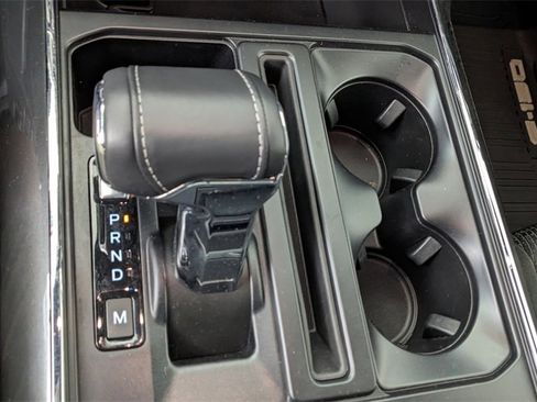 Certified 2022 Ford F150 XLT w/ Equipment Group 302A High image 31