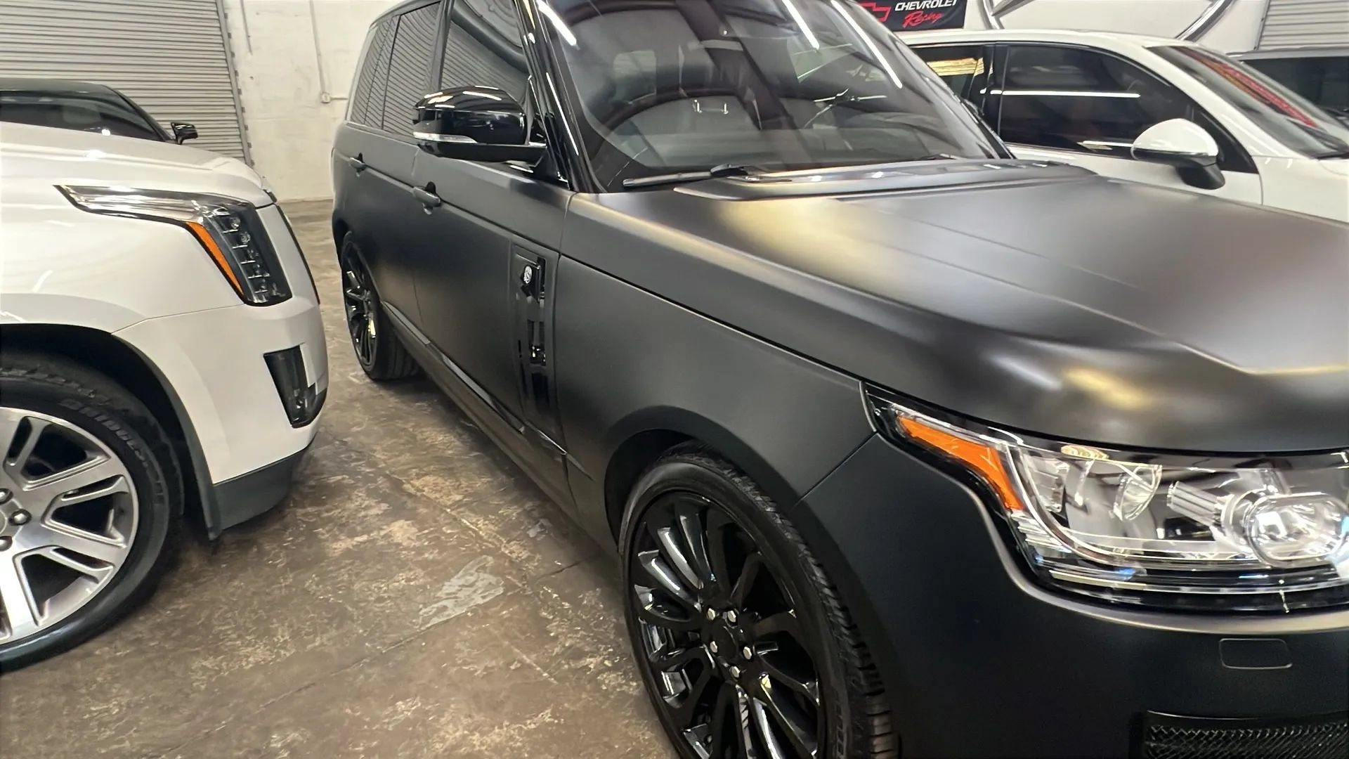 Used 2016 Land Rover Range Rover Autobiography AWD/4WD image 2