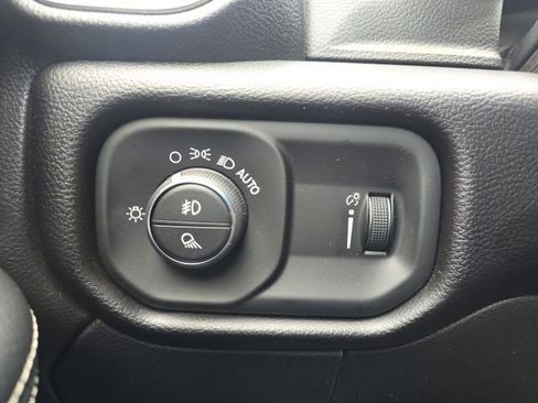 Certified 2026 RAM 2500 Big Horn AWD/4WD image 11