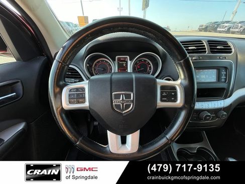 Used 2020 Dodge Journey SE w/ SE Popular Equipment Group FWD image 14
