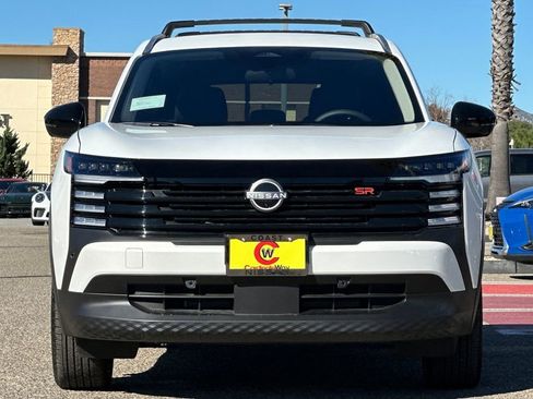 New 2026 Nissan Kicks SR w/ Cold Weather Package image 3