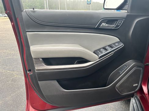 Used 2019 Chevrolet Tahoe LT AWD/4WD image 14