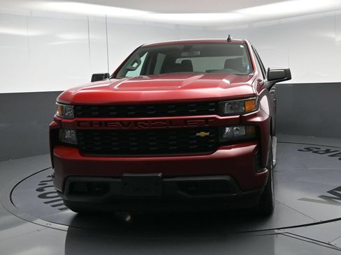 Used 2019 Chevrolet Silverado 1500 Custom w/ Custom Value Package AWD/4WD image 5
