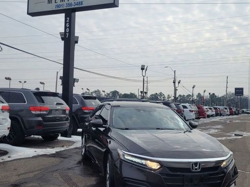 Used 2018 Honda Accord LX image 8