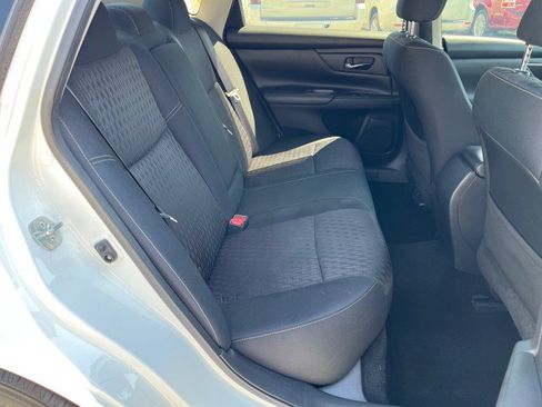 Used 2018 Nissan Altima 2.5 S w/ S Convenience Package FWD image 16